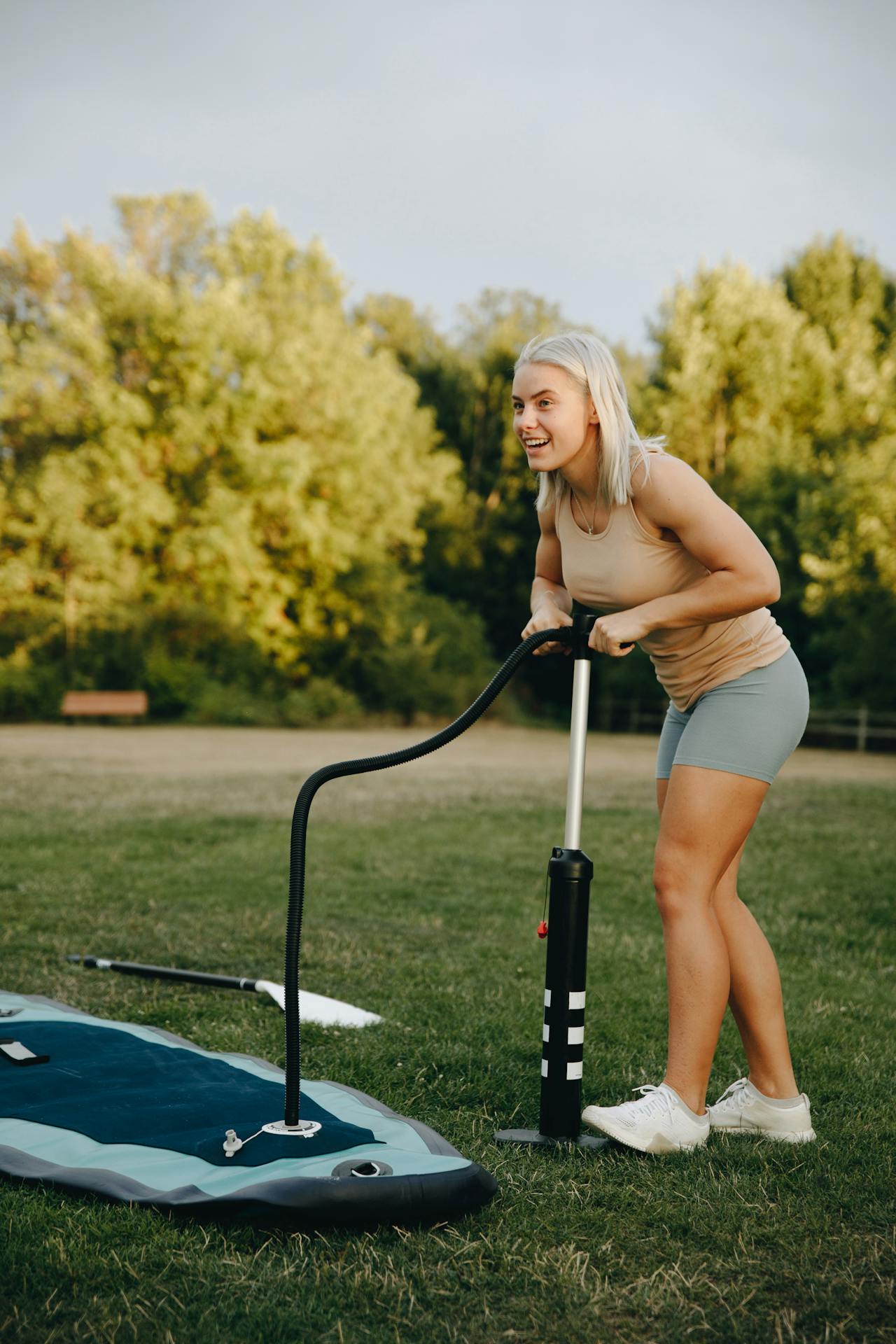 Affordable paddle board rentals in Okanagan